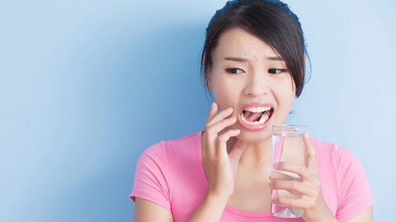 Tác hại của nước đá đối với răng miệng